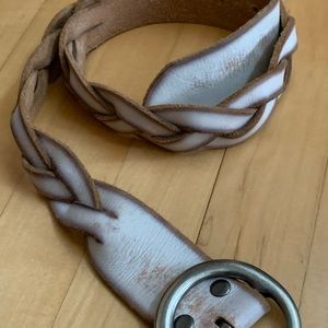 Lucky Brand white, distressed leather belt